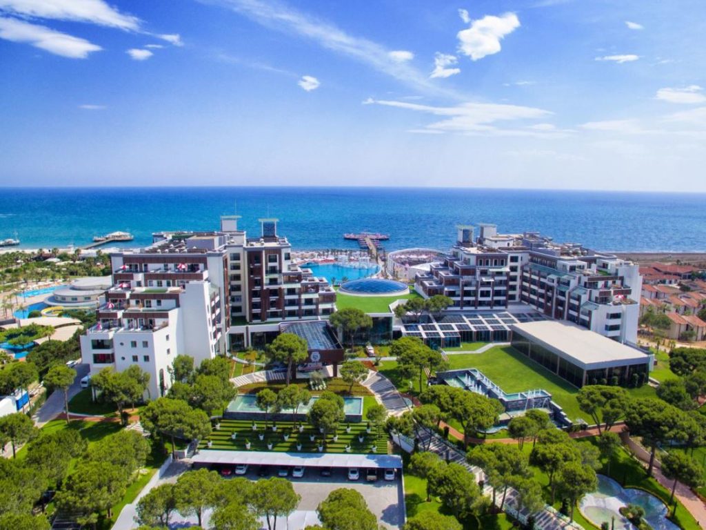 Selectum Luxury Resort Belek - отель на берегу Средиземного моря